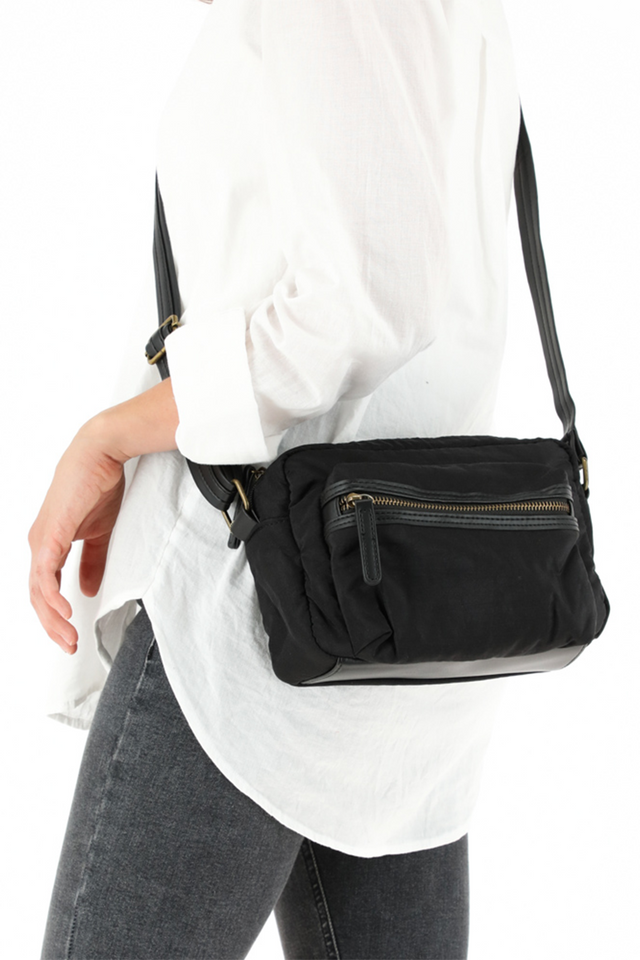 Cartera Cruzada Sport Negro Humana-3