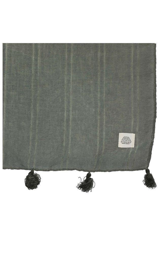 Pañuelo Liso Pompones Verde Humana-1