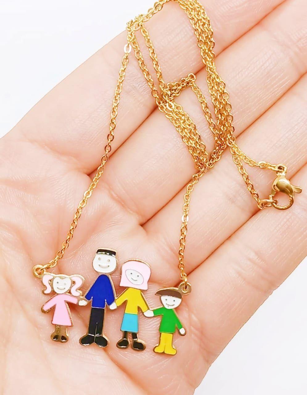 Colgante dije central de Familia enchapado en oro 14k -4
