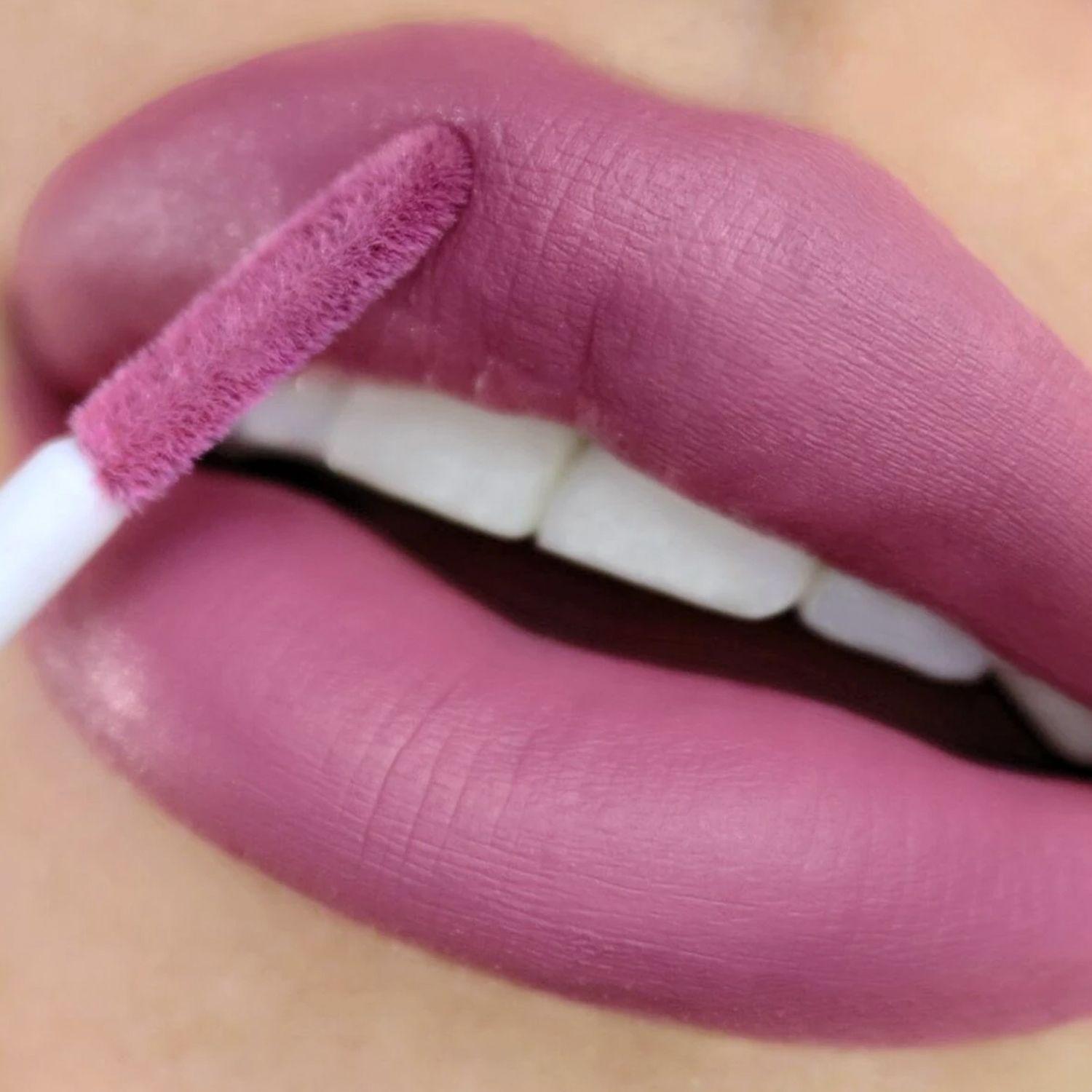Set de 8 Labiales Seal The Deal "The Lust" Color Rosa Beauty Creations-6