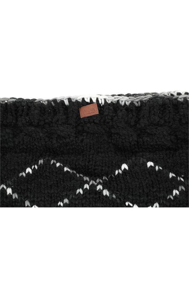 Cuello Tejido Negro Humana-1