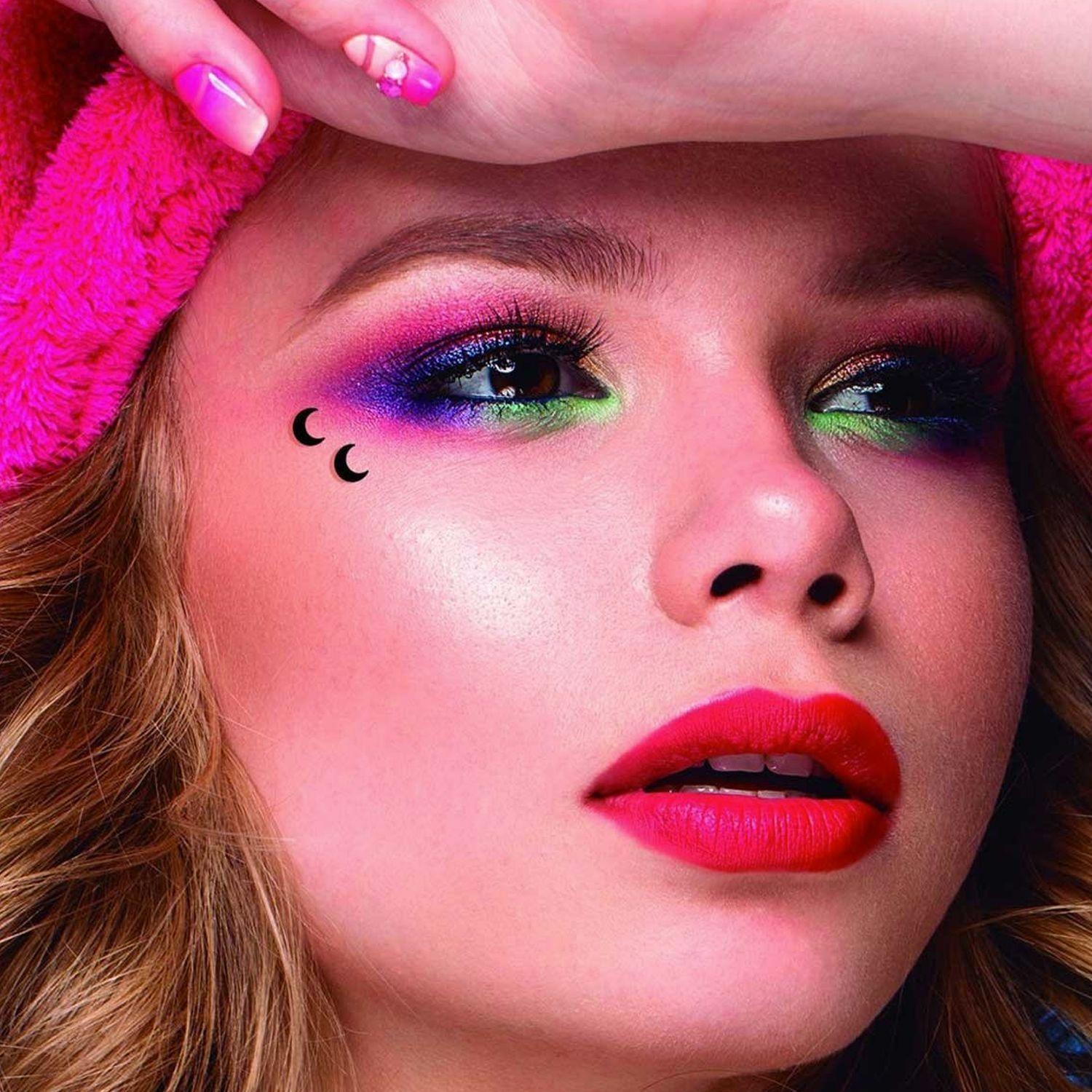 Delineador Líquido 2 en 1 con Estampado "Luna" de Yuya-5