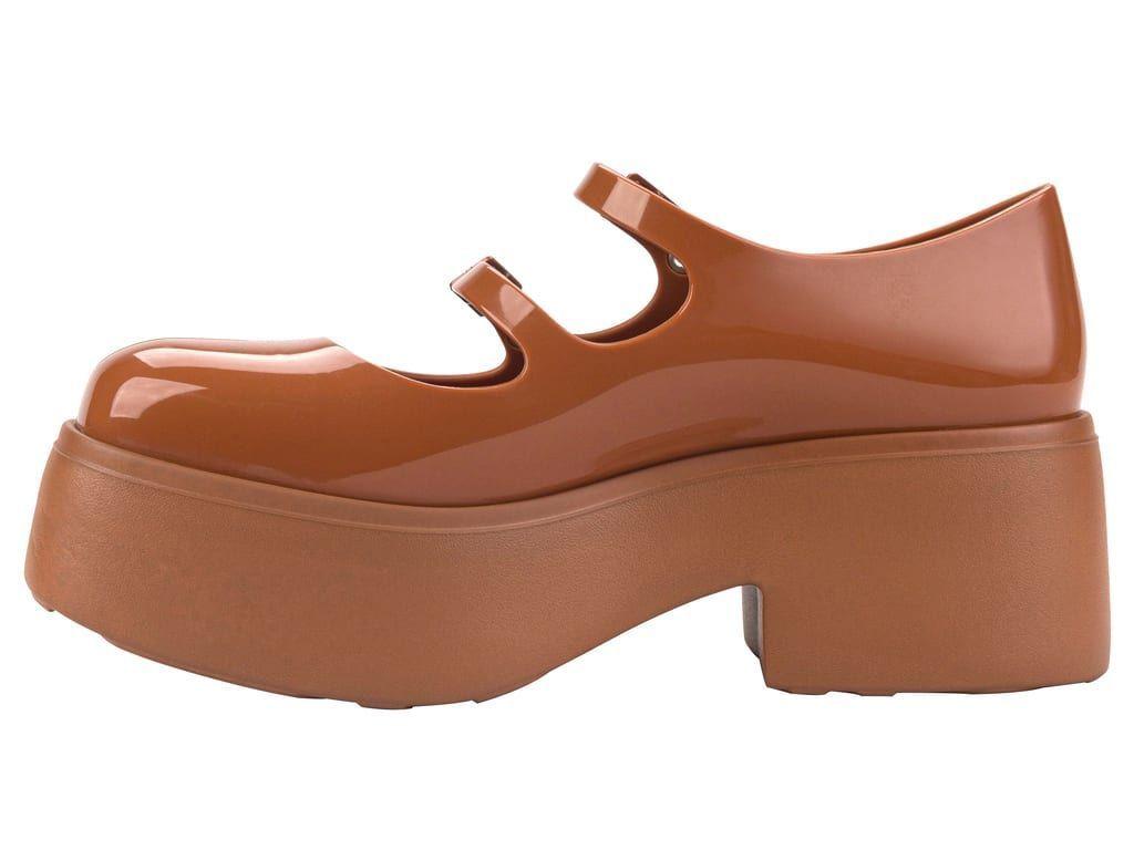 Ballerina Farah Melissa Marrón-2