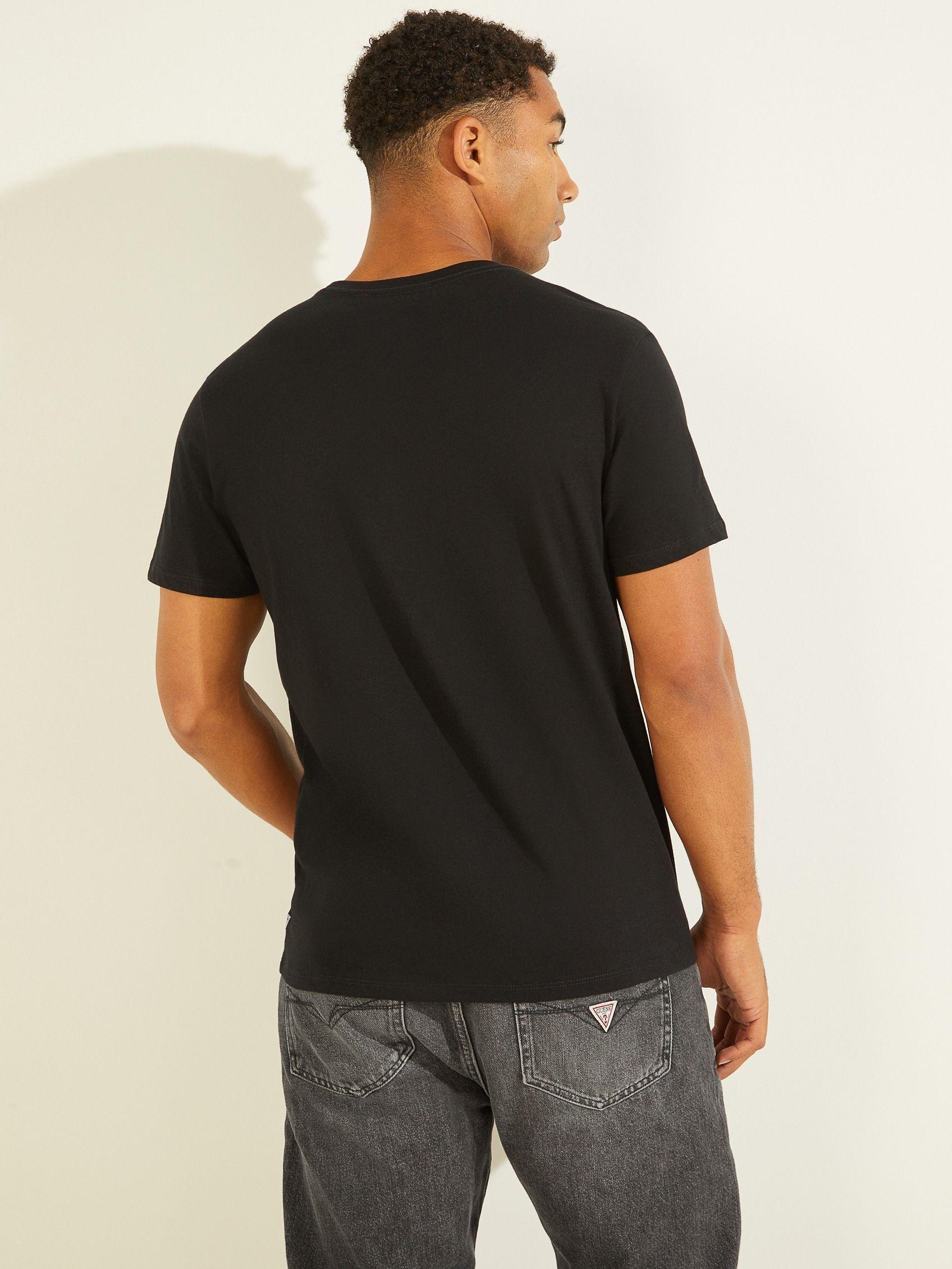 Polera Guess Ss Bsc Old English Logo Tee Jblk Negro-2
