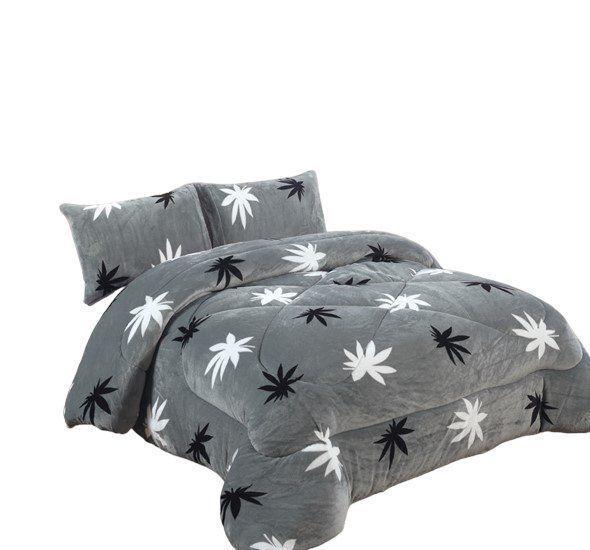 COBERTOR PLUSH CON CHIPORROGRIS HOJA MAR NEGR 2P-0
