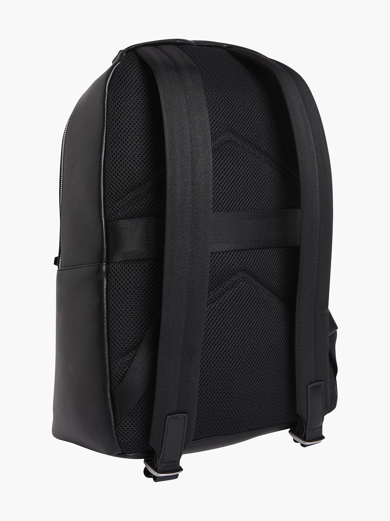 Mochila Minimalism Negro Calvin Klein-1