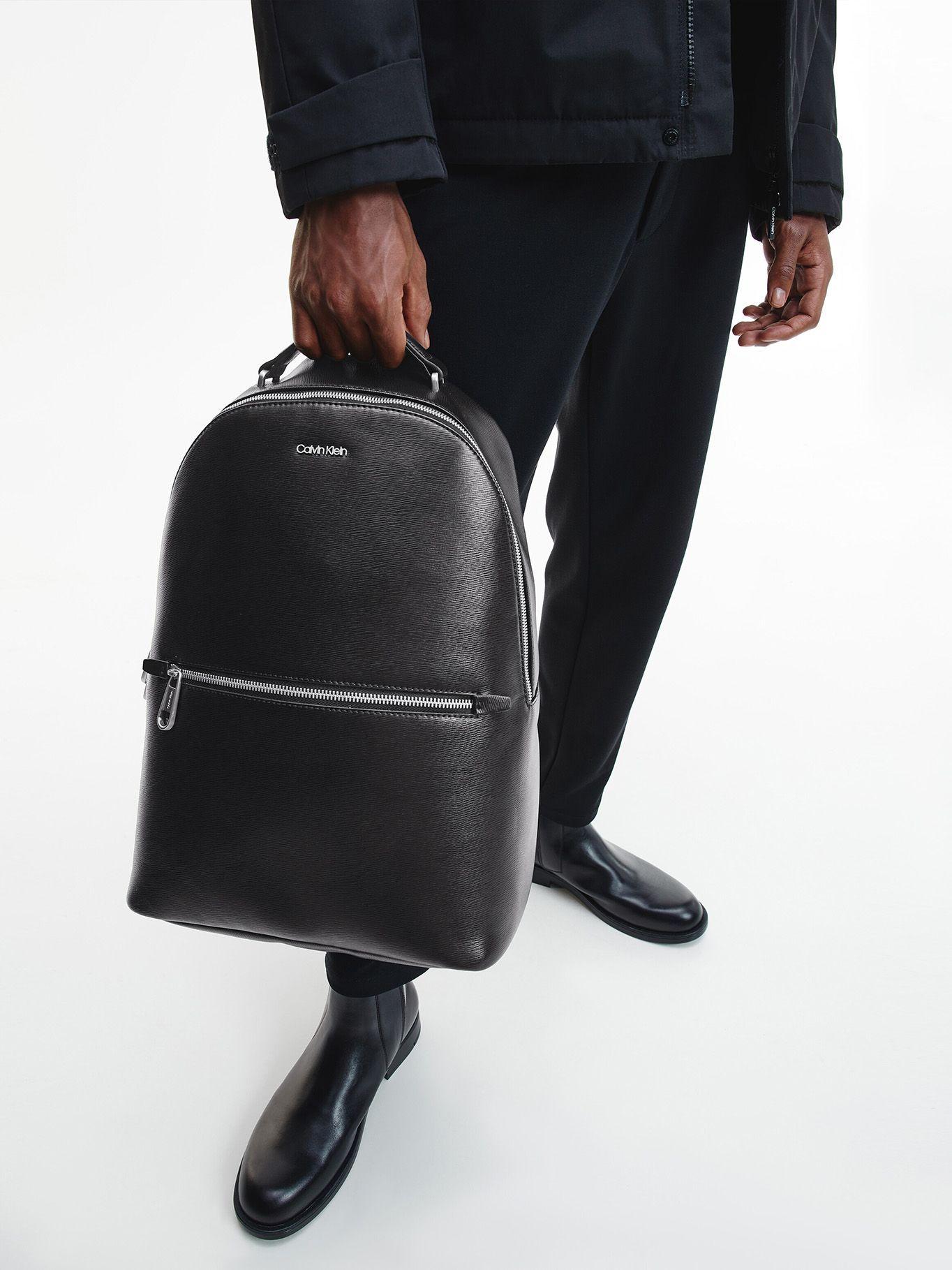 Mochila Minimalism Negro Calvin Klein-3