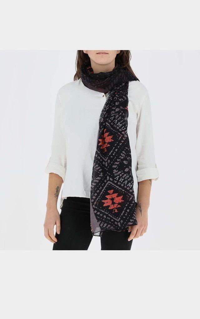 Pañuelo Estampado Tribal negro Humana-2
