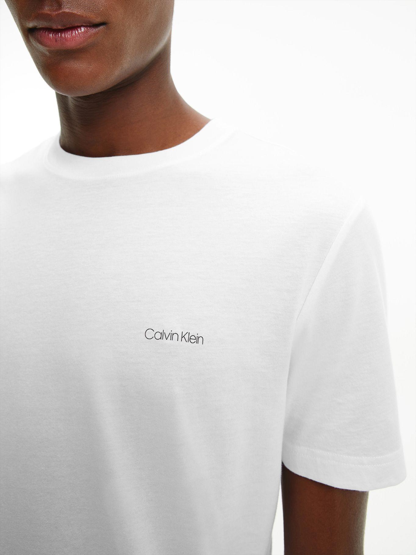 Polera Liquid Touch Blanco Calvin Klein Hombre-2