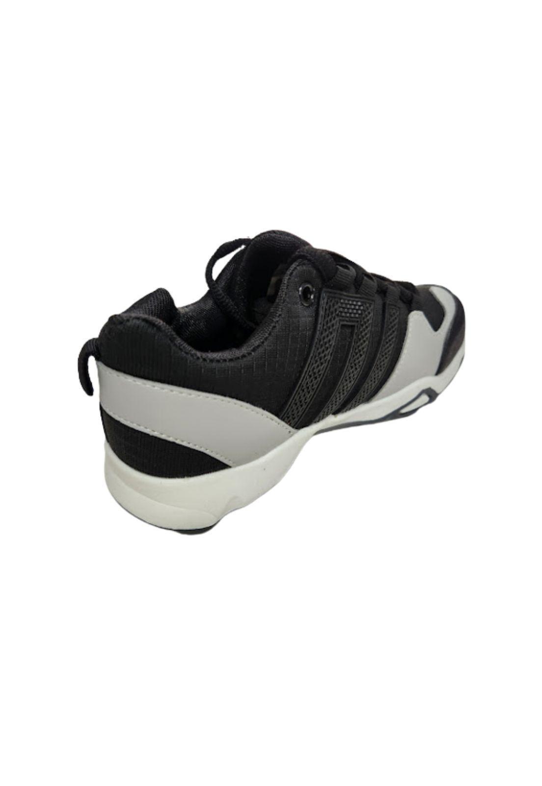 Zapatilla Outdoor Niño Negro Gris-1