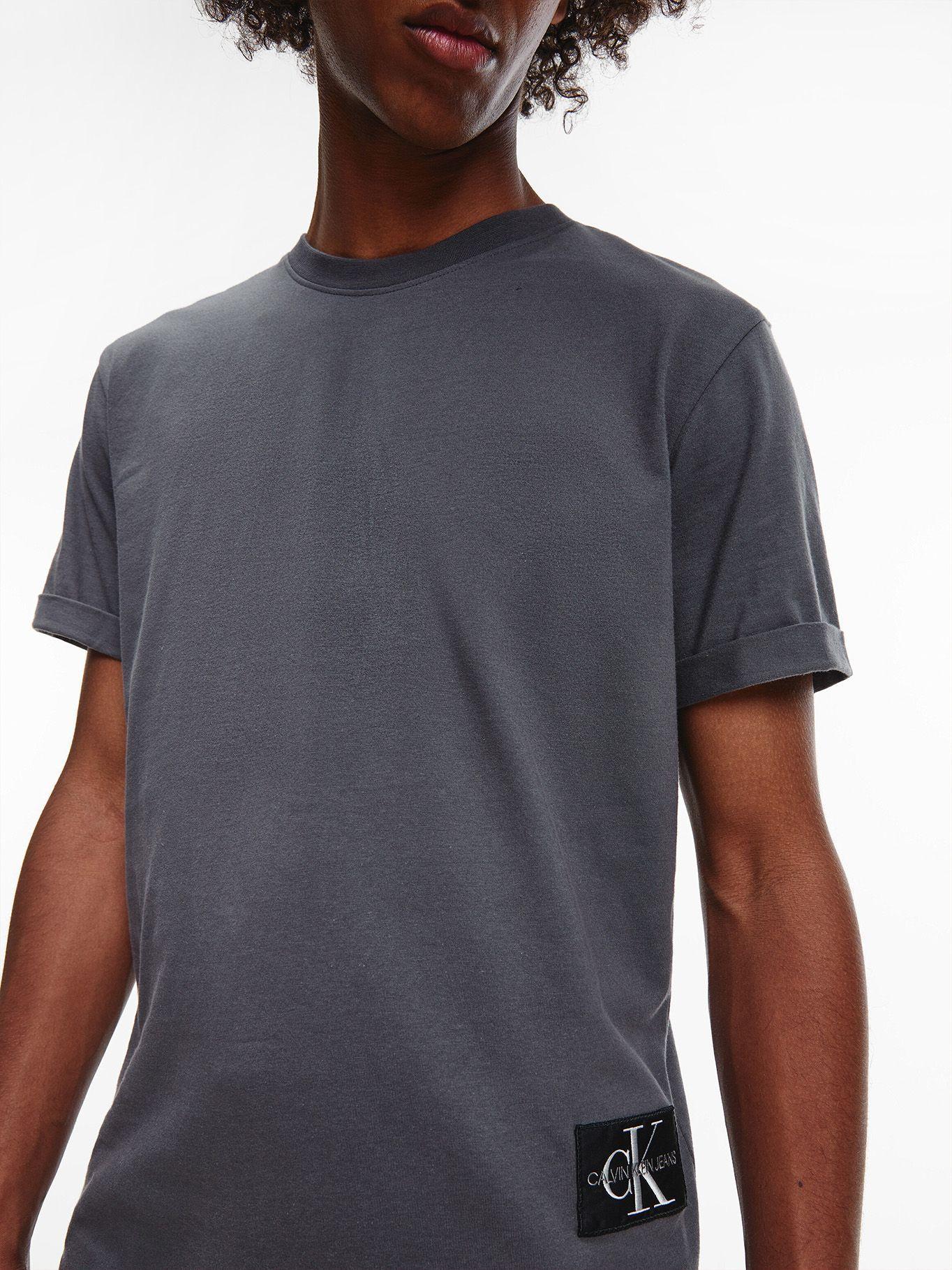Polera Badge Turn Gris Calvin Klein-3