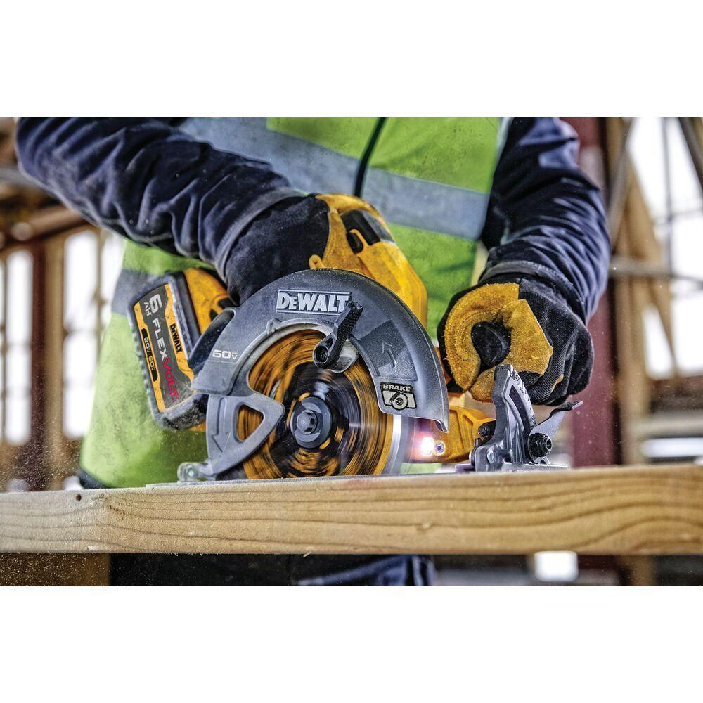 Sierra Circular 7-1/4" 60V Sin Batería  Dcs578B-B3  Dewalt-3