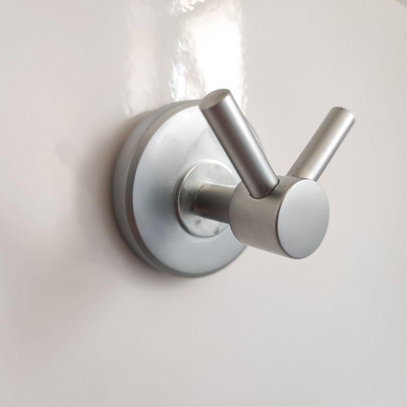Perchero Para Baño De Acero Inoxidable Fijación Con Tornillo-1