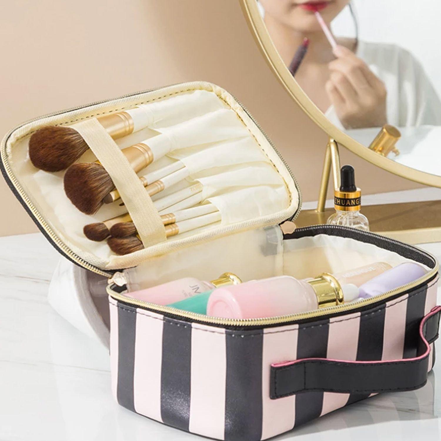 Cosmetiquero Para Maquillaje "Love" Rosado con Negro-3