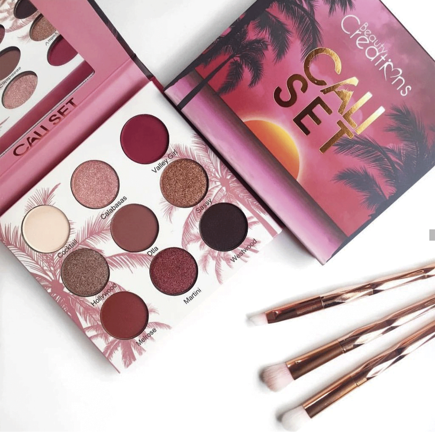 Pack Paleta De Sombras “Cali Set” + Set 12 Brochas Holo Fun y Estuche de Beauty Creations-3