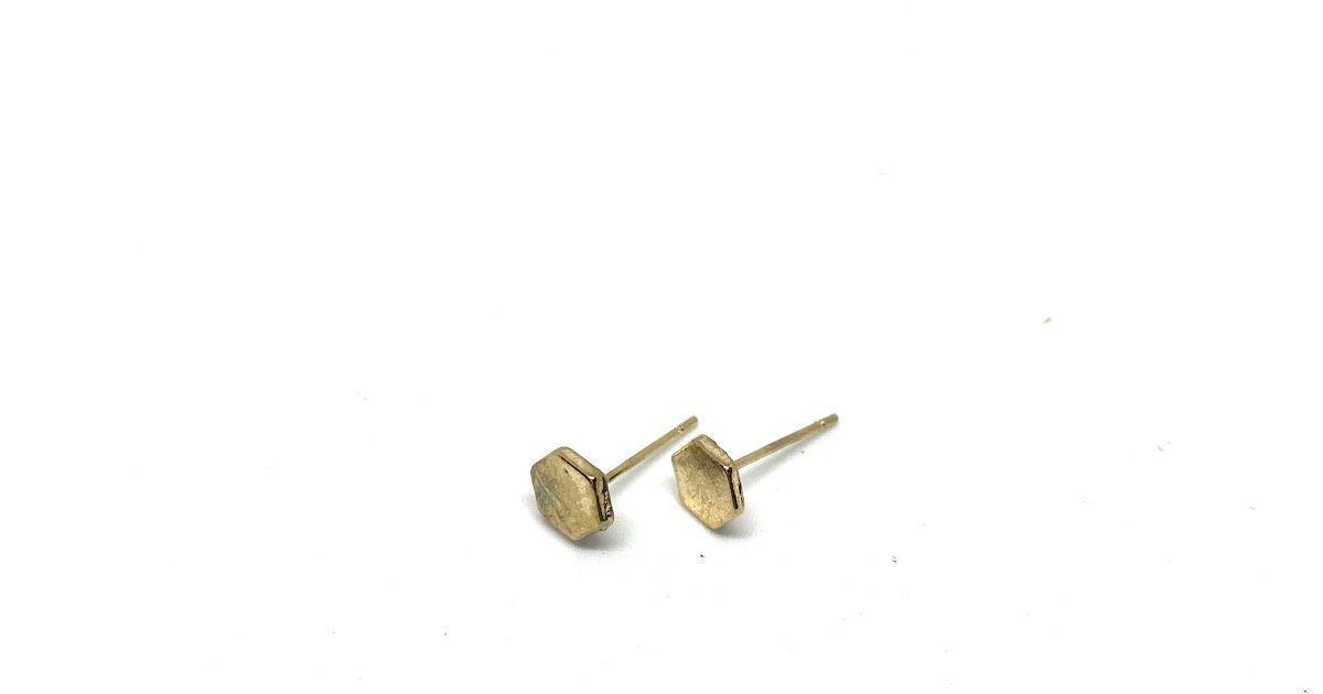 AROS STUDS OZZY PLACEI-1
