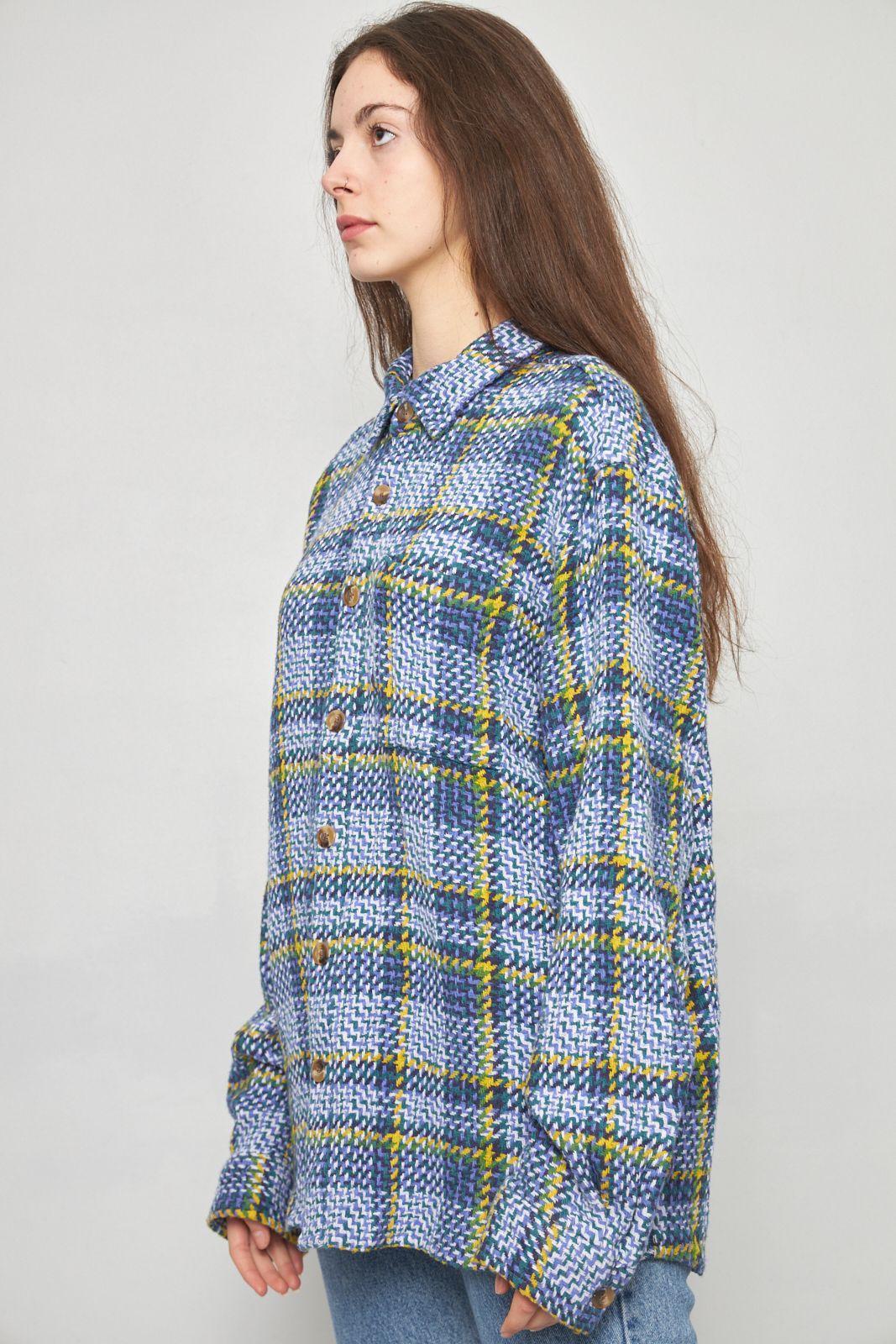 Blusa casual reciclado multicolor urban outffiters talla M -1