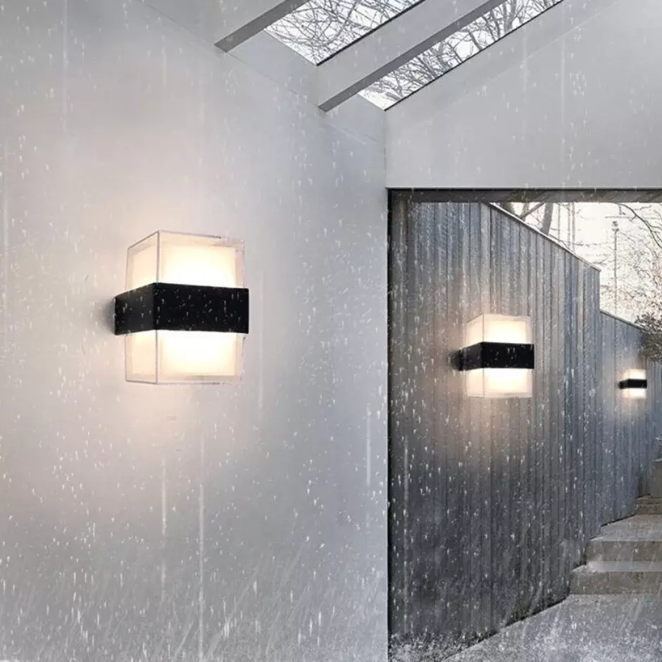 Aplique exterior luz fria-2