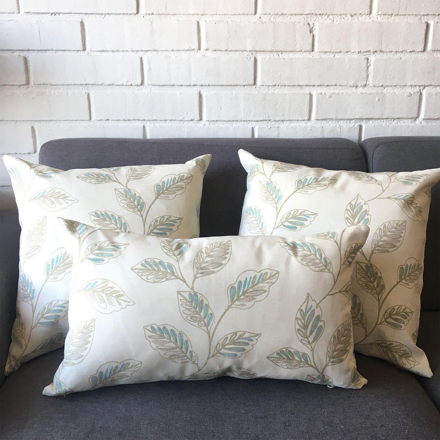 FUNDA COJIN DECORATIVO DISEÑO HOJAS TURQUESA Y BEIGE 45X45-5