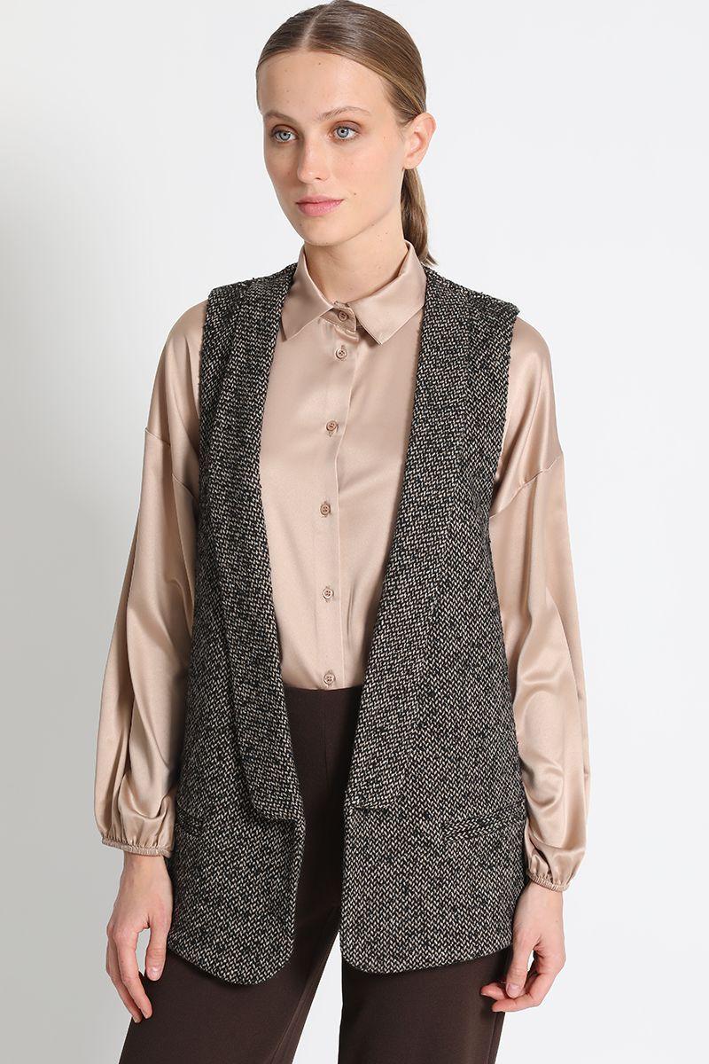 Chaqueta Fantasia Sin Mangas Negro Liola-4