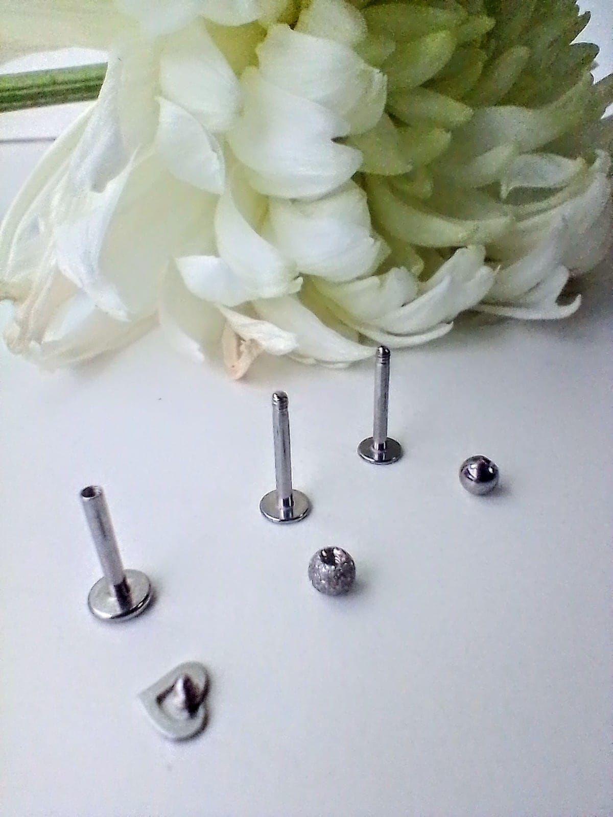Set Piercing Tornillo Corazo Esfera Quirúrgico Nostril Labret-2