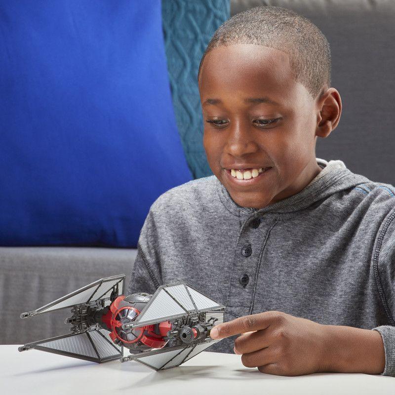 Figura de Acción Star Wars Mission Fleet Kilo Ren-4