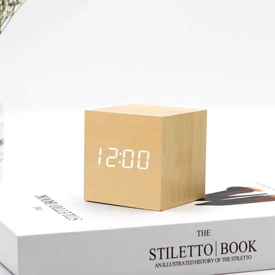 RELOJ DIGITAL DESPERTADOR DE MADERA -0
