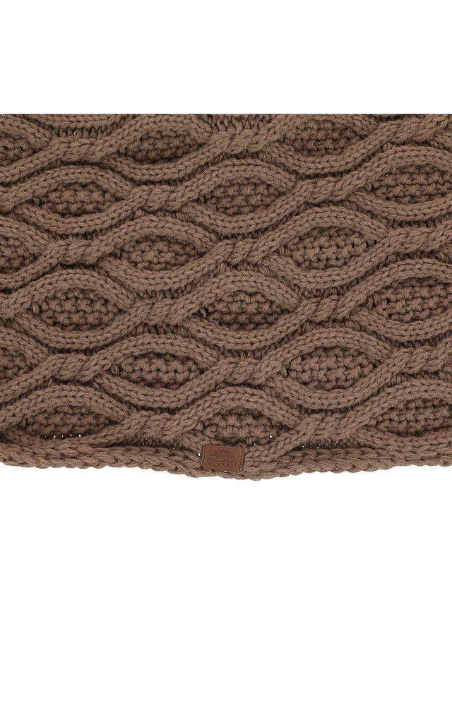 Cuello Torcido Café Humana-1