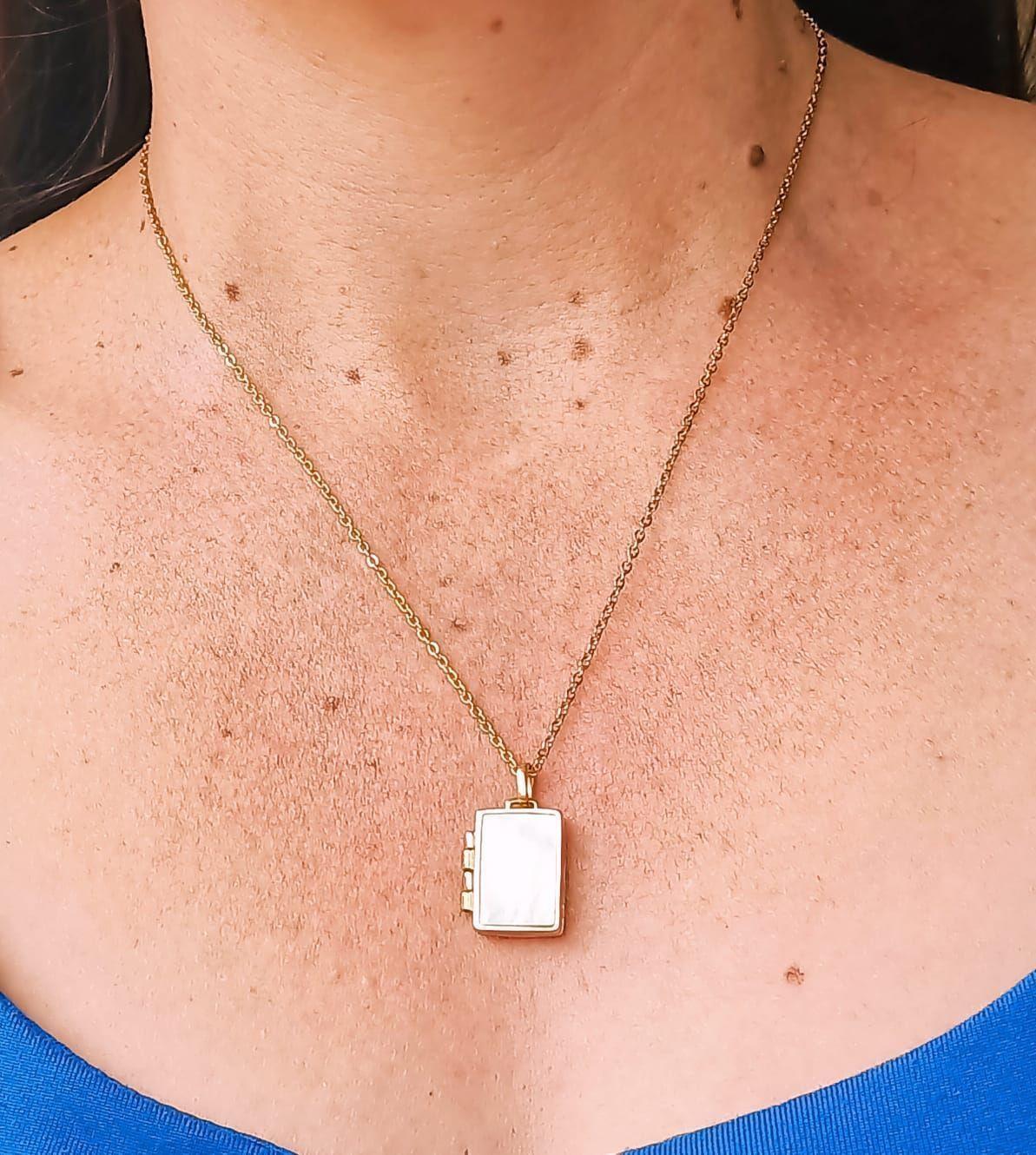 Colgante Relicario Rectangular Nacar Chapado oro-6