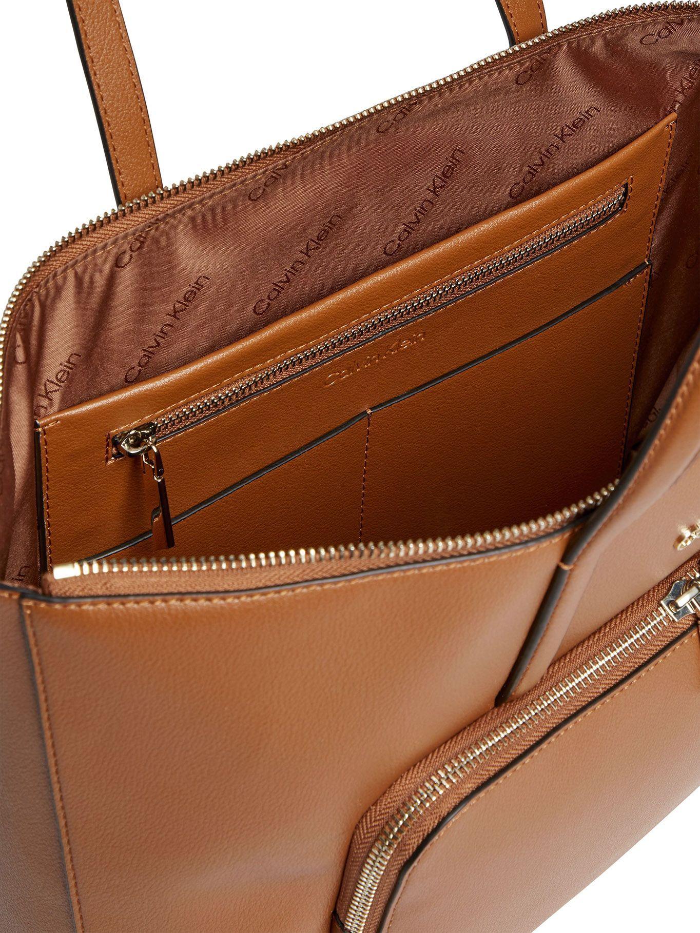 Cartera Tote Ck Must Pocket Café Calvin Klein-2