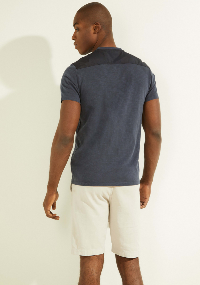 Polera Guess Ss David Solid Embro Crew F73J Azul-1