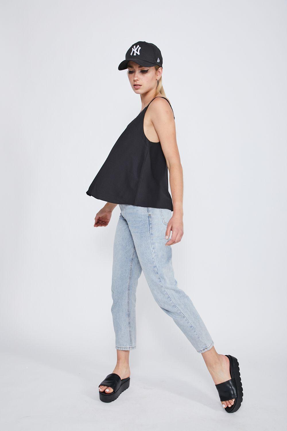 BLUSA ACAMPANADA  NEGRO SIOUX-3
