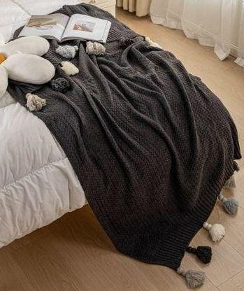 manta punto pompom gris oscuro-1