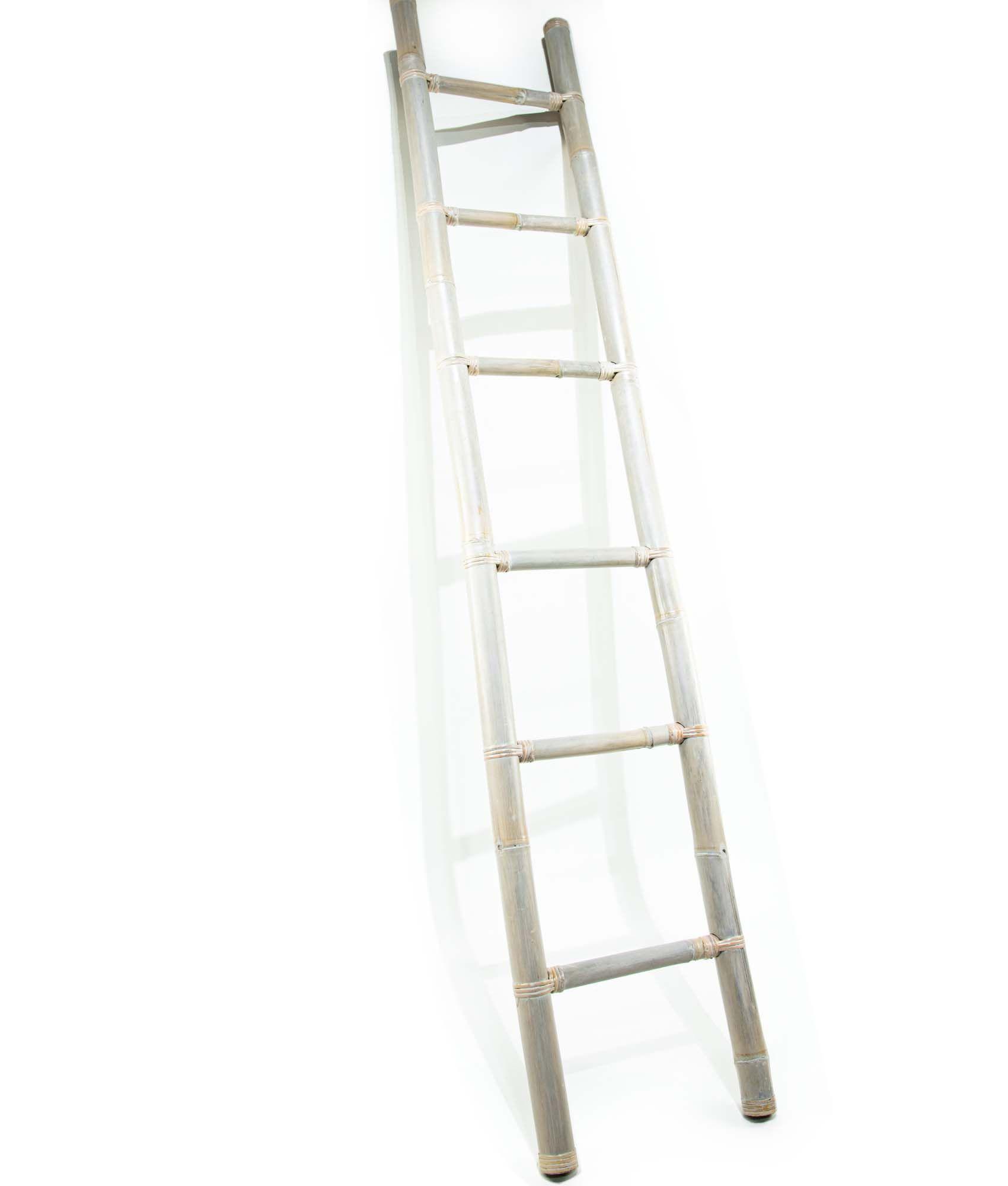 Escala Decorativa de Bamboo Blanca 2 M-2