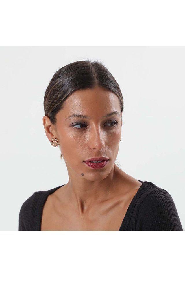 Aro Pegado Dorado Daisy Humana-1