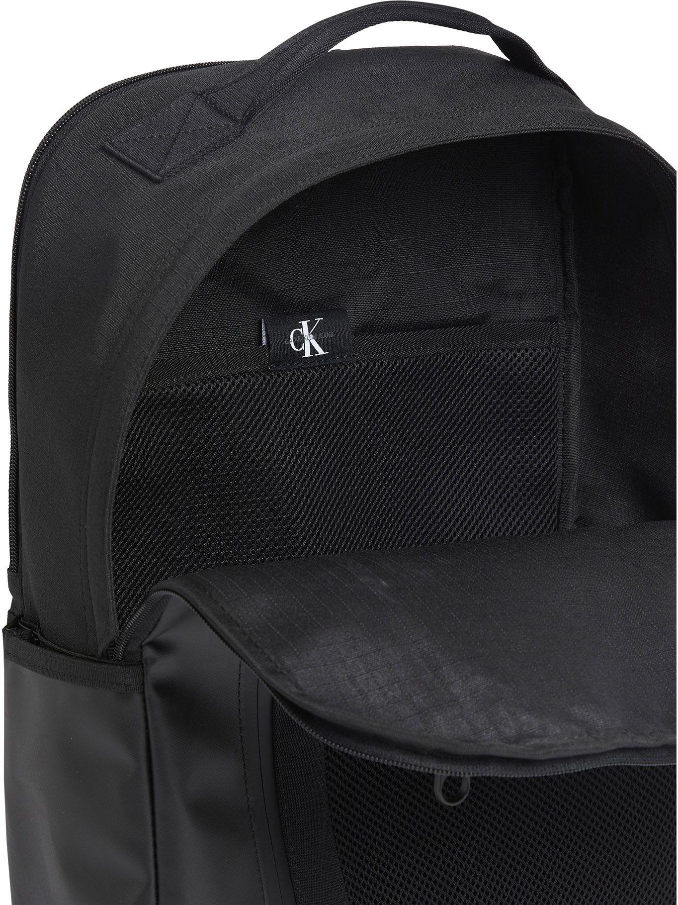 Mochila Cuadrada Utility Grid Negro Calvin Klein-2