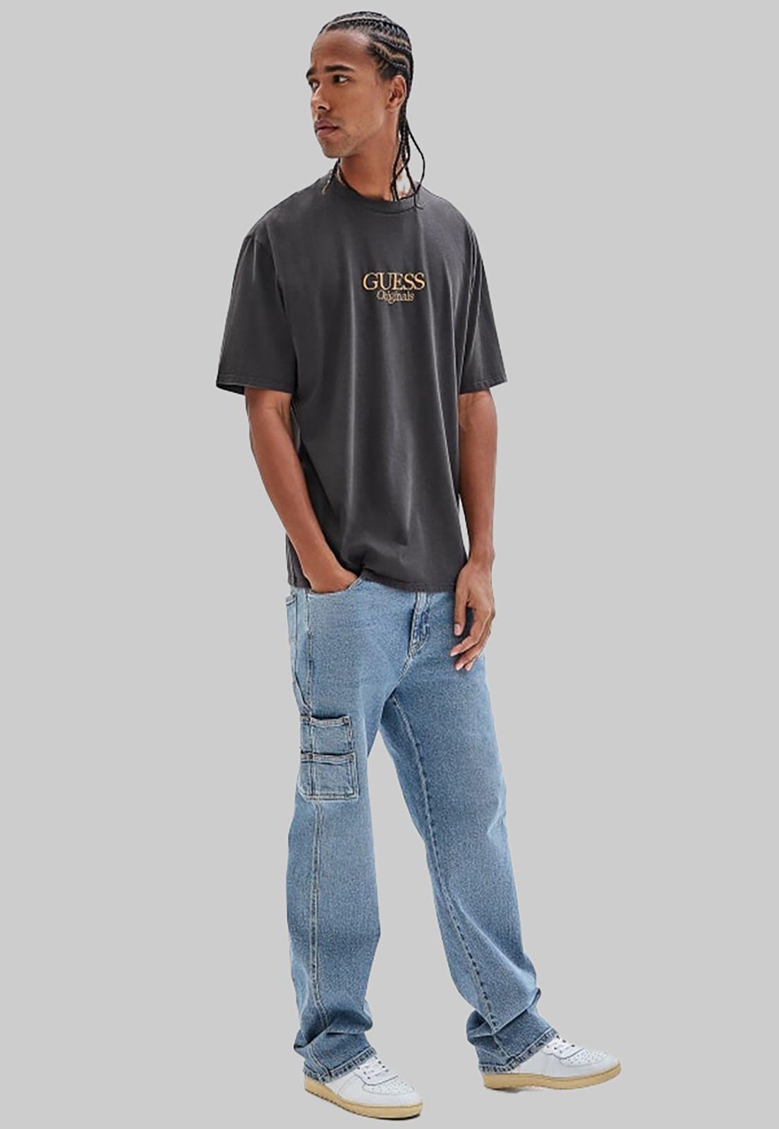 Polera Guess Go Brent Logo Script Tee F9CK NEGRO-1