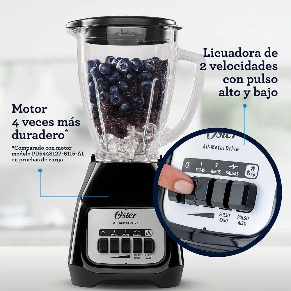 Licuadora Oster® 2 velocidades más pulso y vaso de vidrio BLSTKAGBPB-5