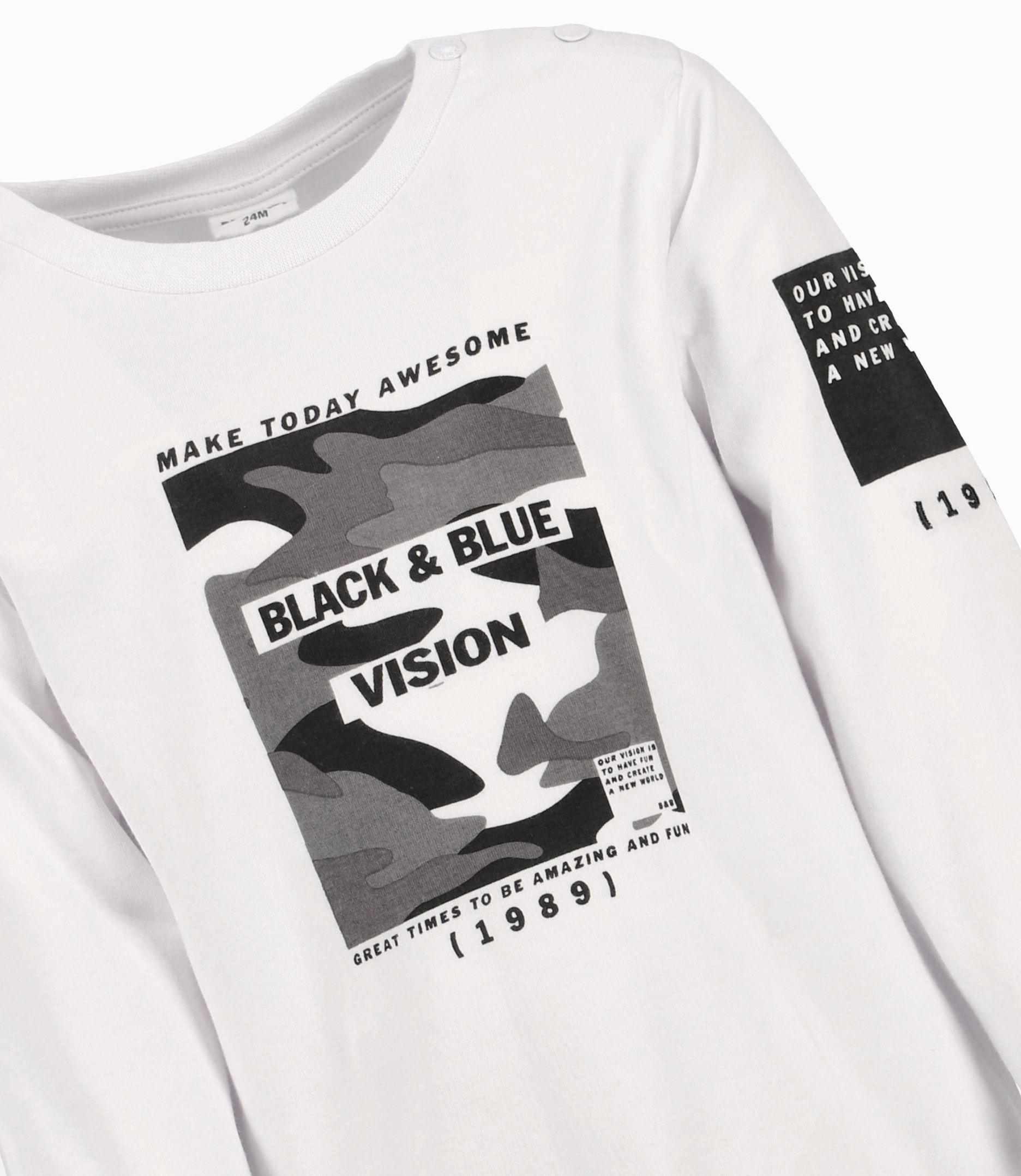 Polera Con Estampado Rectangular Niño Blanco Black and Blue-1