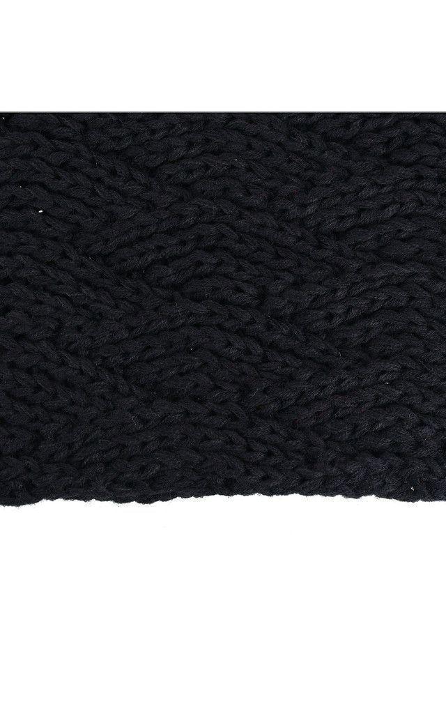 Cuello Montaña Negro Humana-1