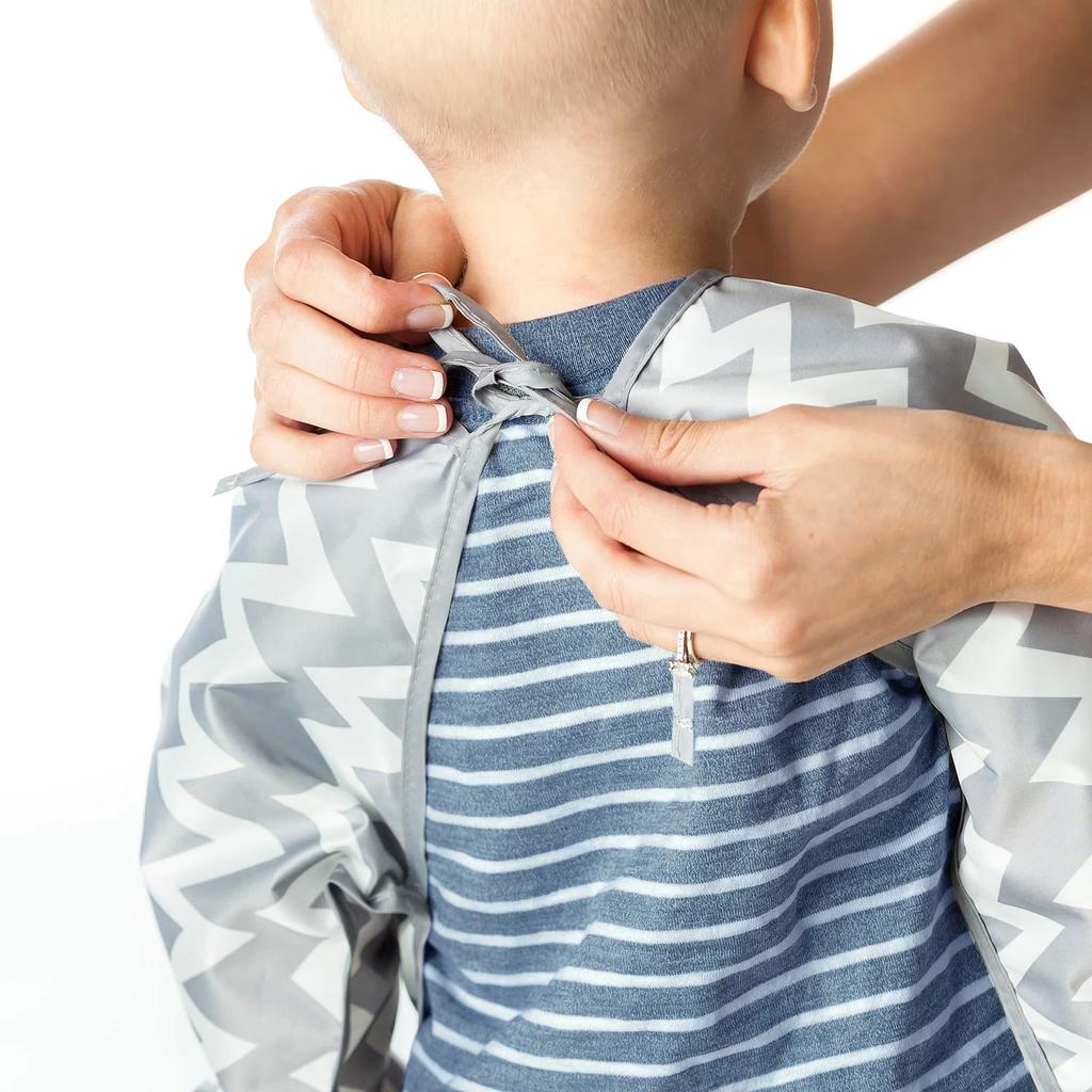 Baberos con mangas Arcoiris Bumkins-4