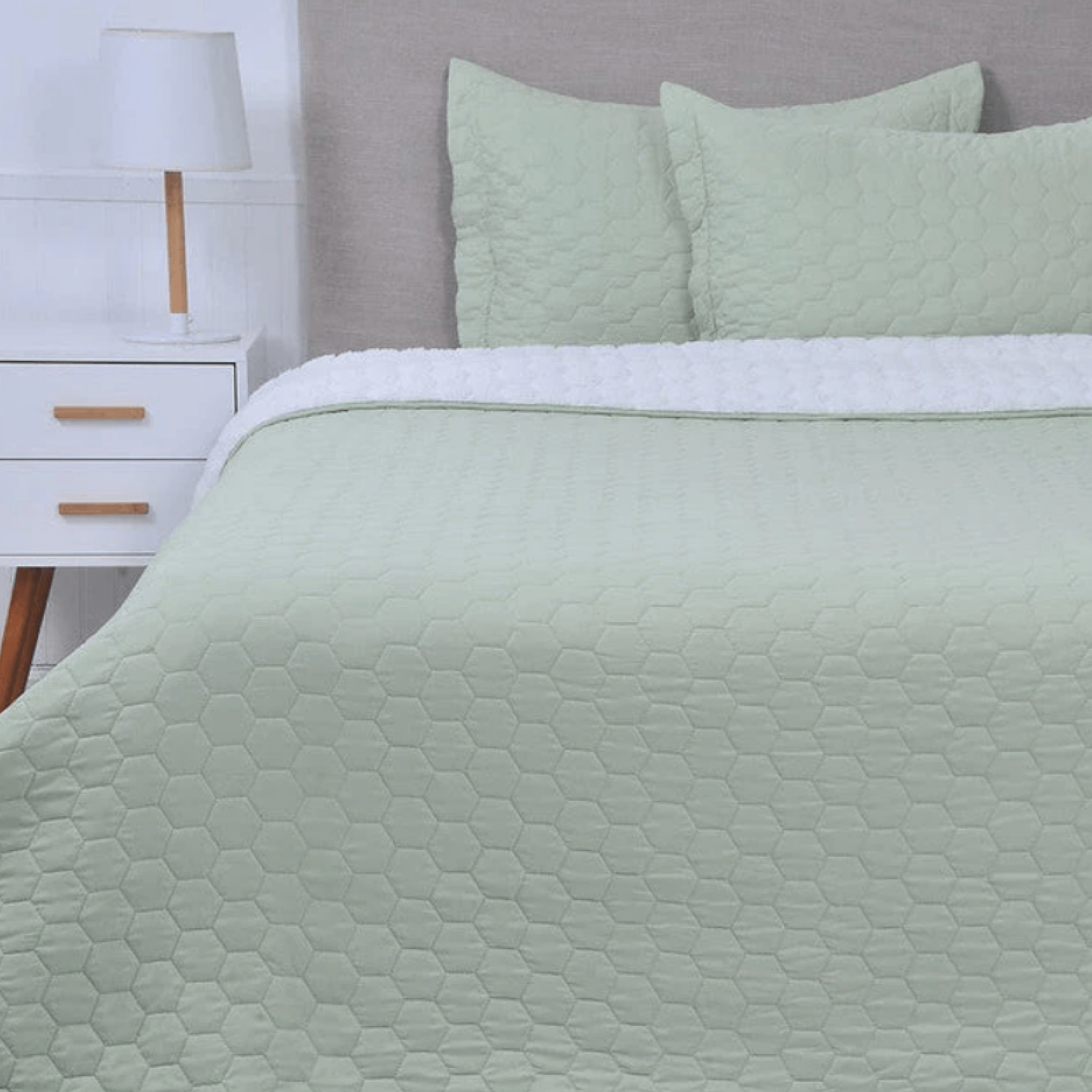 Quilt Sherpa Liso King Verde-0
