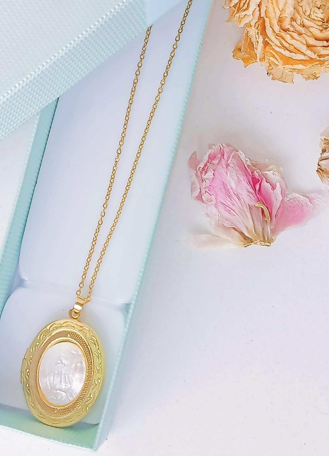 Colgante Relicario Virgen Guadalupe chapado oro -2