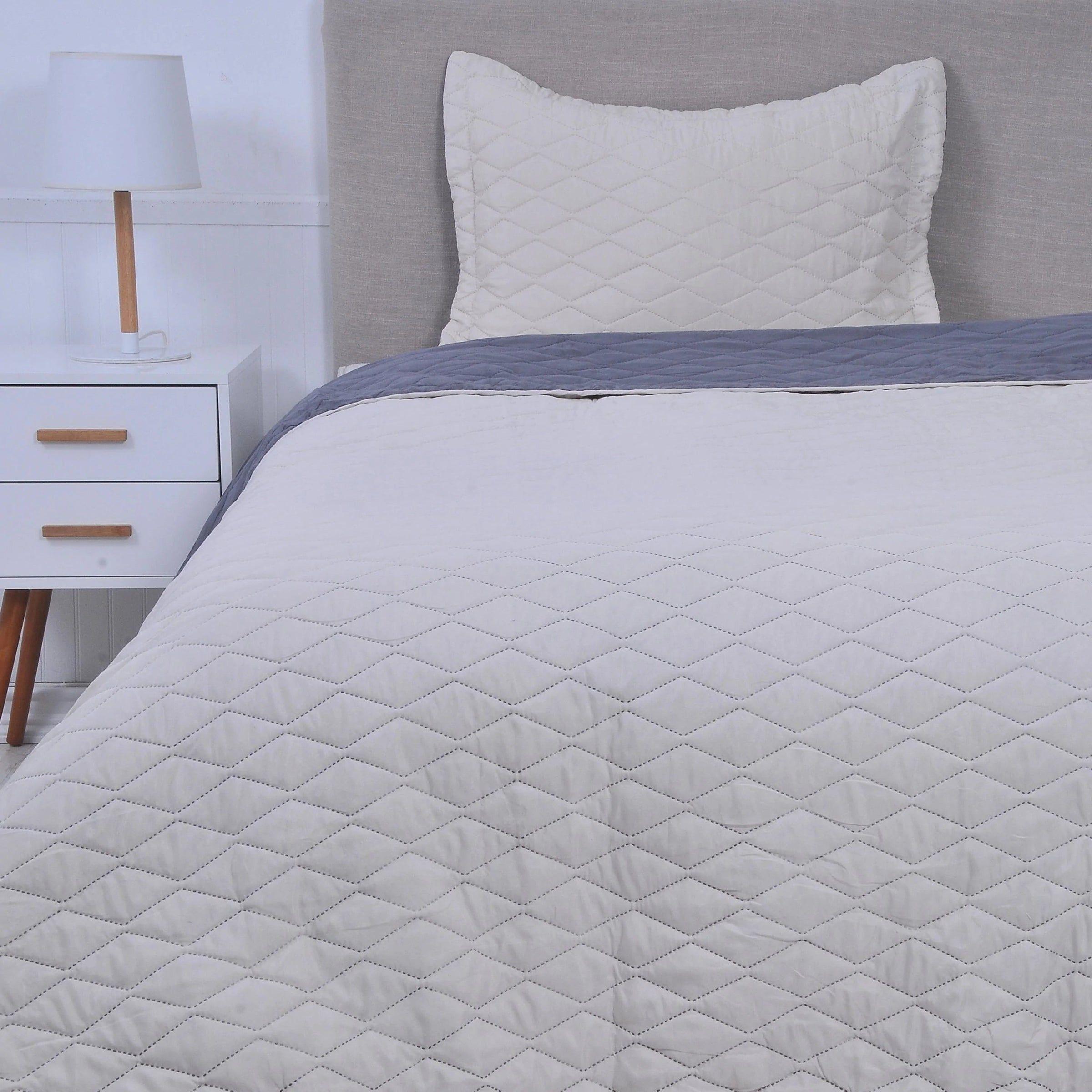 Quilt Bicolor Liso 1.5 Plazas Arena/Marengo-0