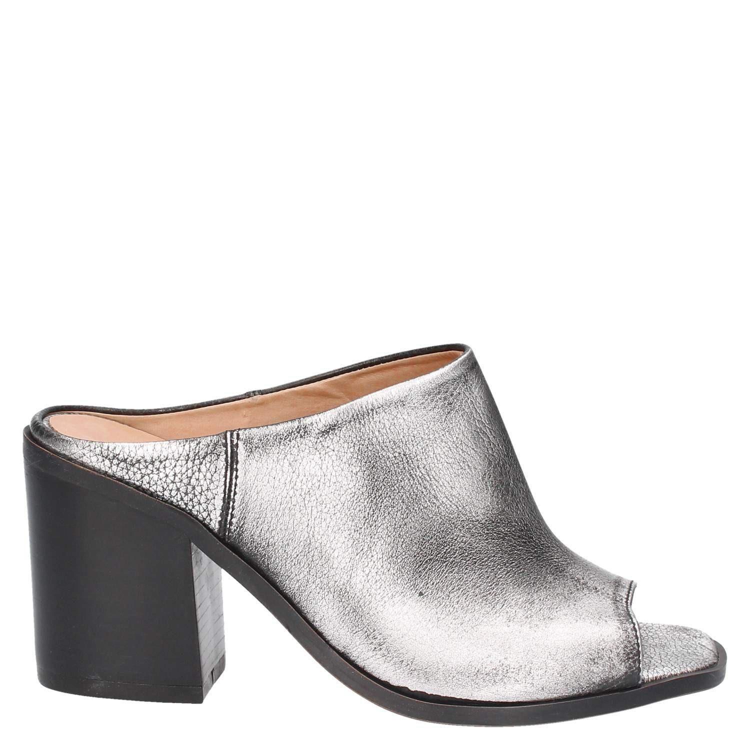 Sandalia Casual Mujer Zappa - X582 Plateado-1