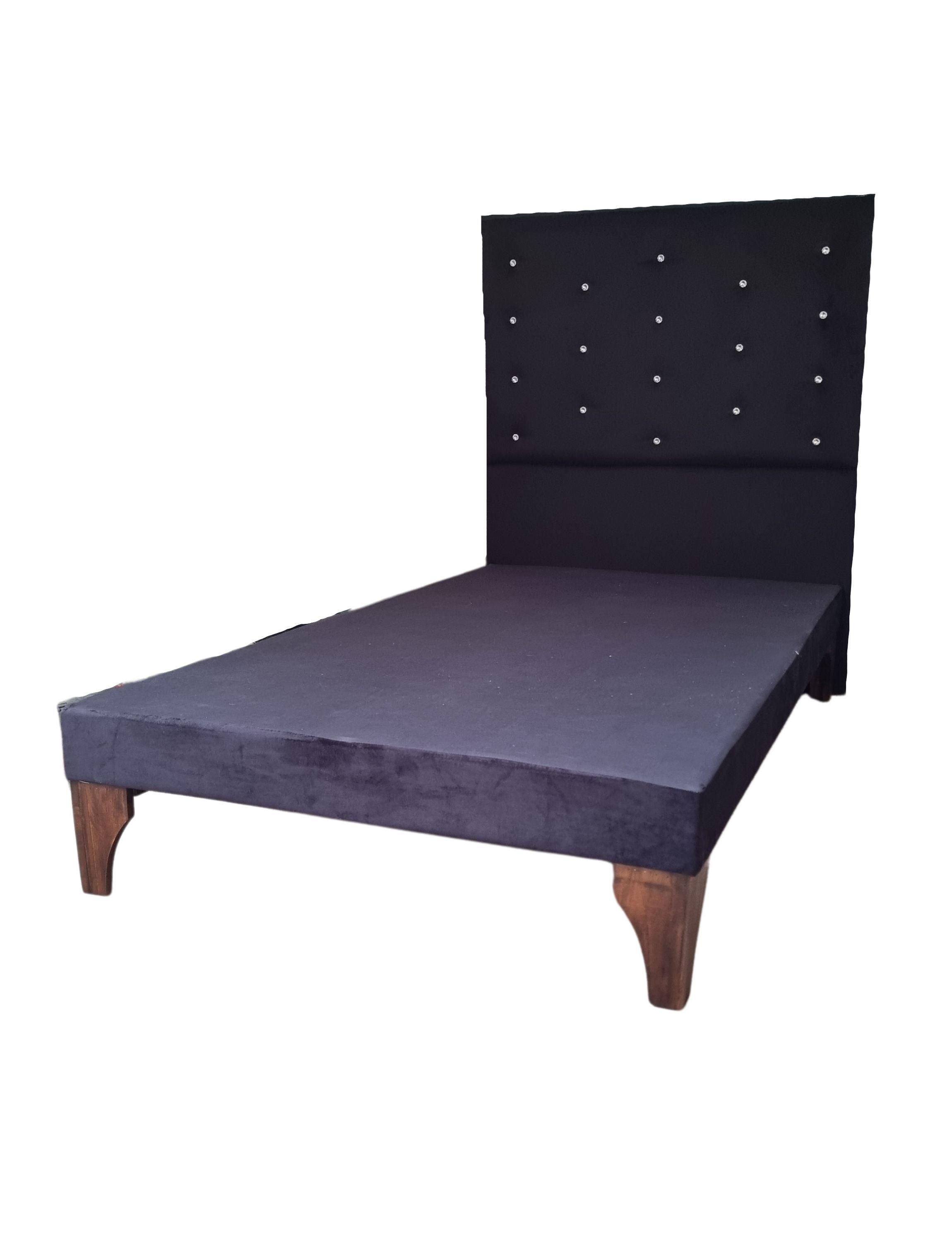 Base Cama Europea 1.5 plazas + Respaldo a Piso Negro Felpa Botón Diamante -2