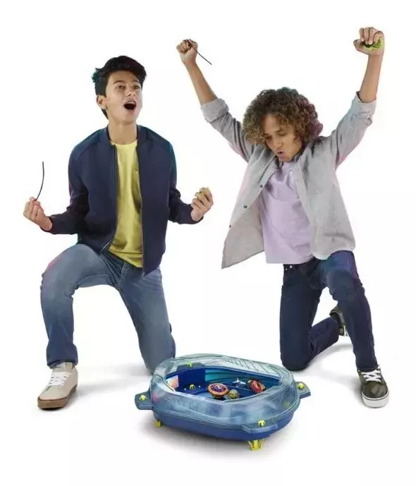 Estadio Cancha Beyblade Quadstrike Thunder Edge-1