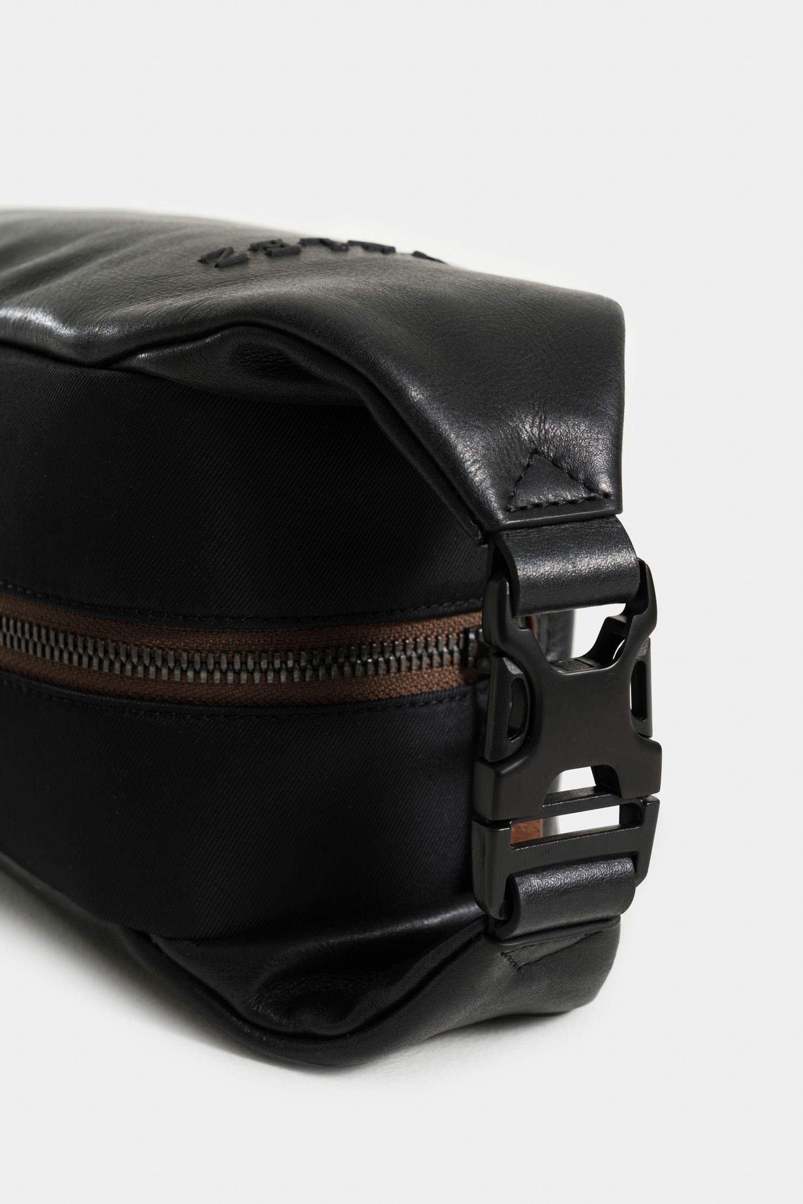 Organizador de viaje en cuero para hombre detalle contraste negro-3