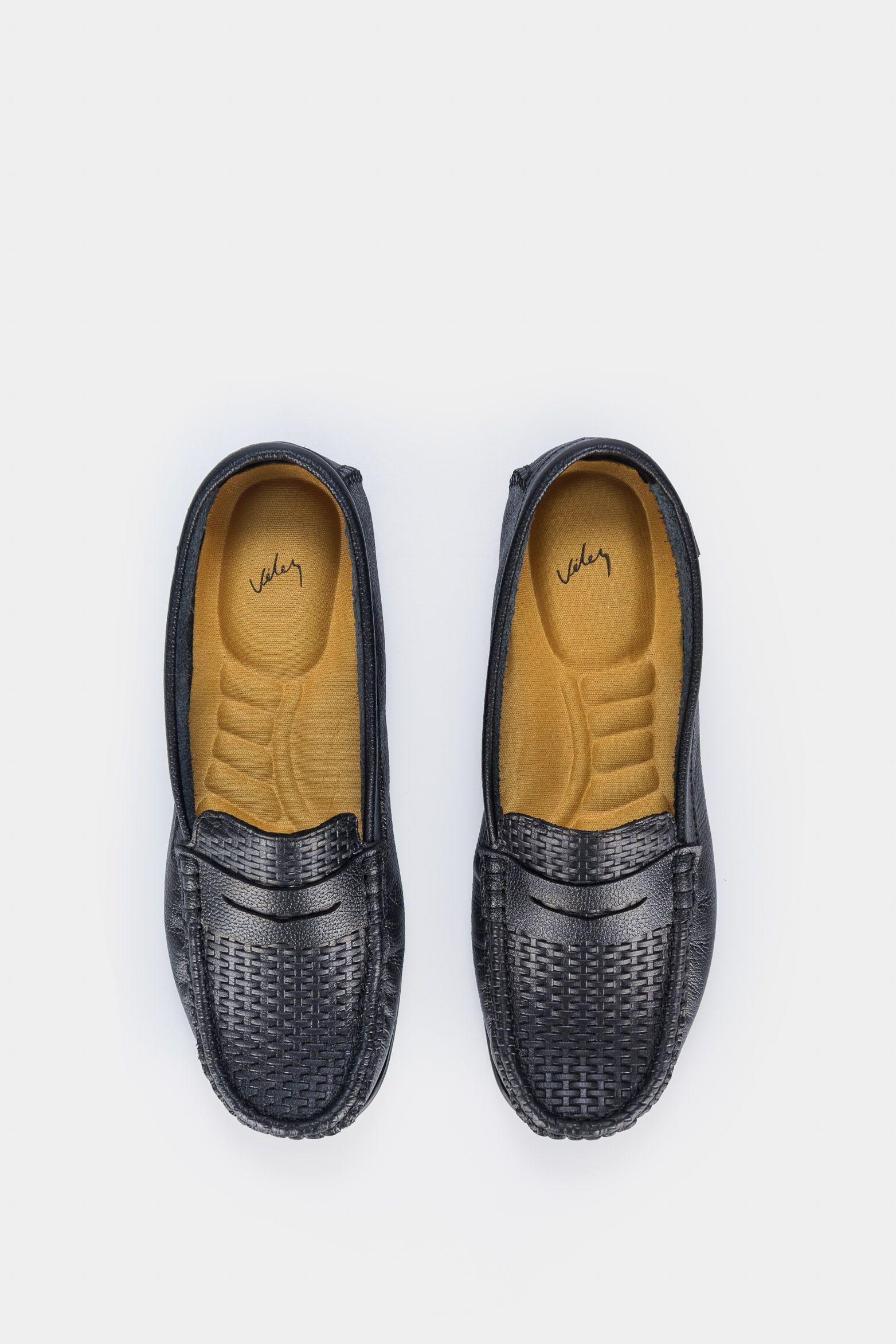 Mocasines denver de cuero para mujer grabado con placa negro-5