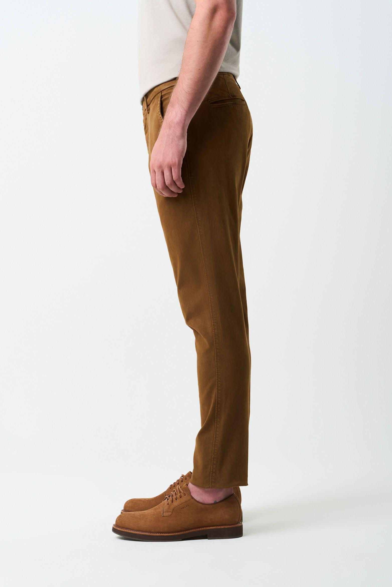 Vélez Pantalón Chino Italo Para Hombre Semifitted Cafe-4